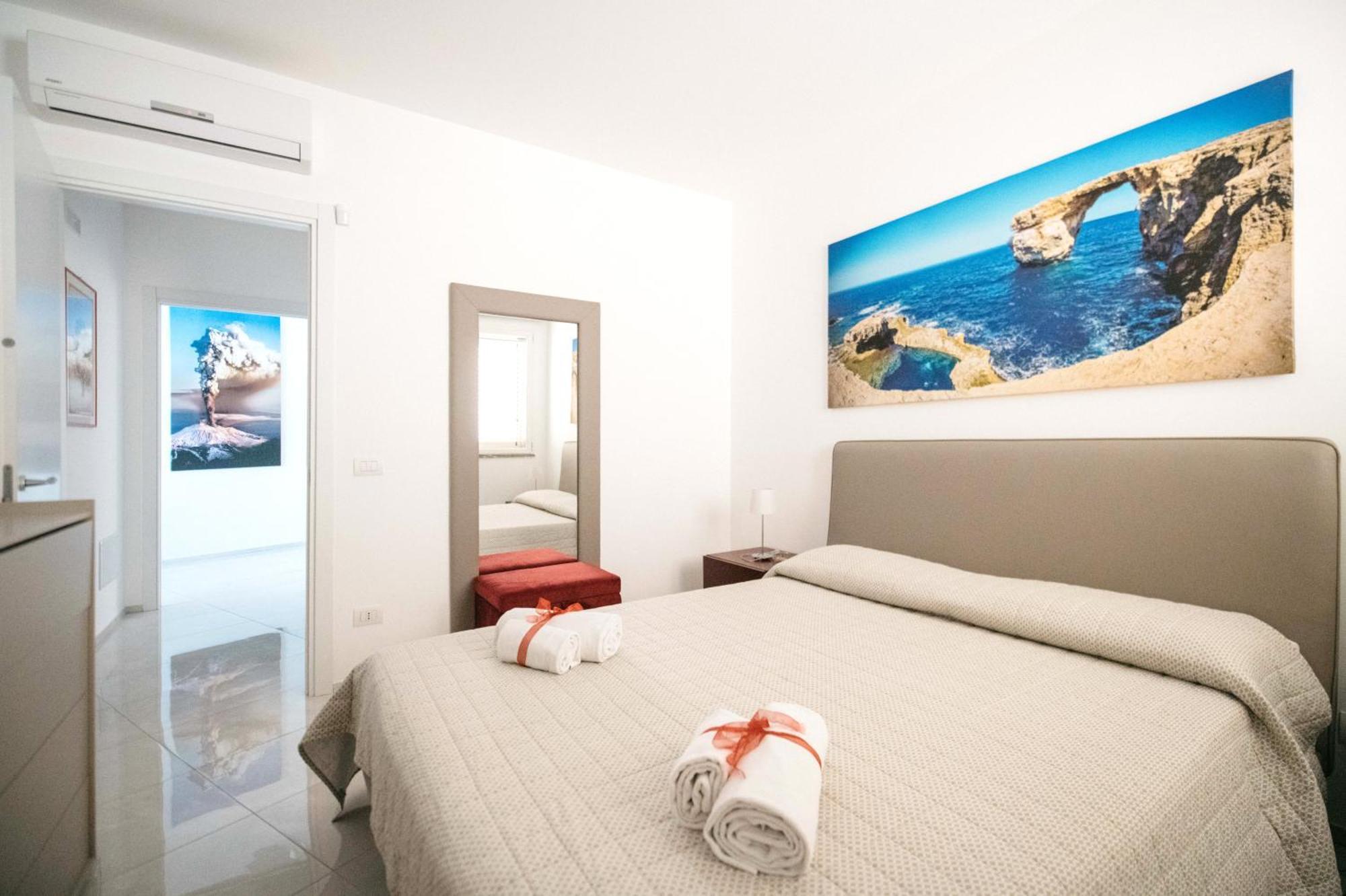 Minerva Luxury Apartment & Tulipan Apartment By Taormina Holidays ภายนอก รูปภาพ
